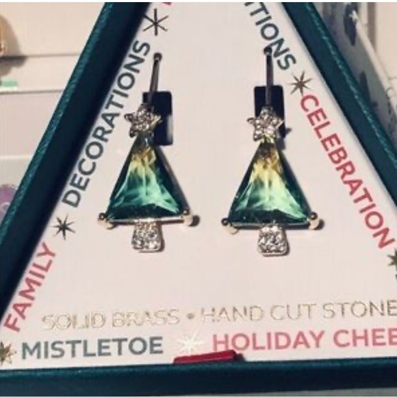 True to Form Green and Gold Christmas Tree Earrings - Picture 8 of 8